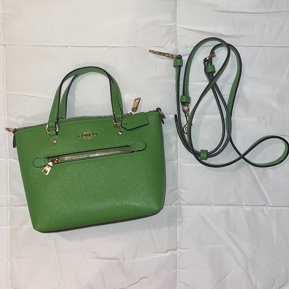 Coach mini green leather purse. Barely used